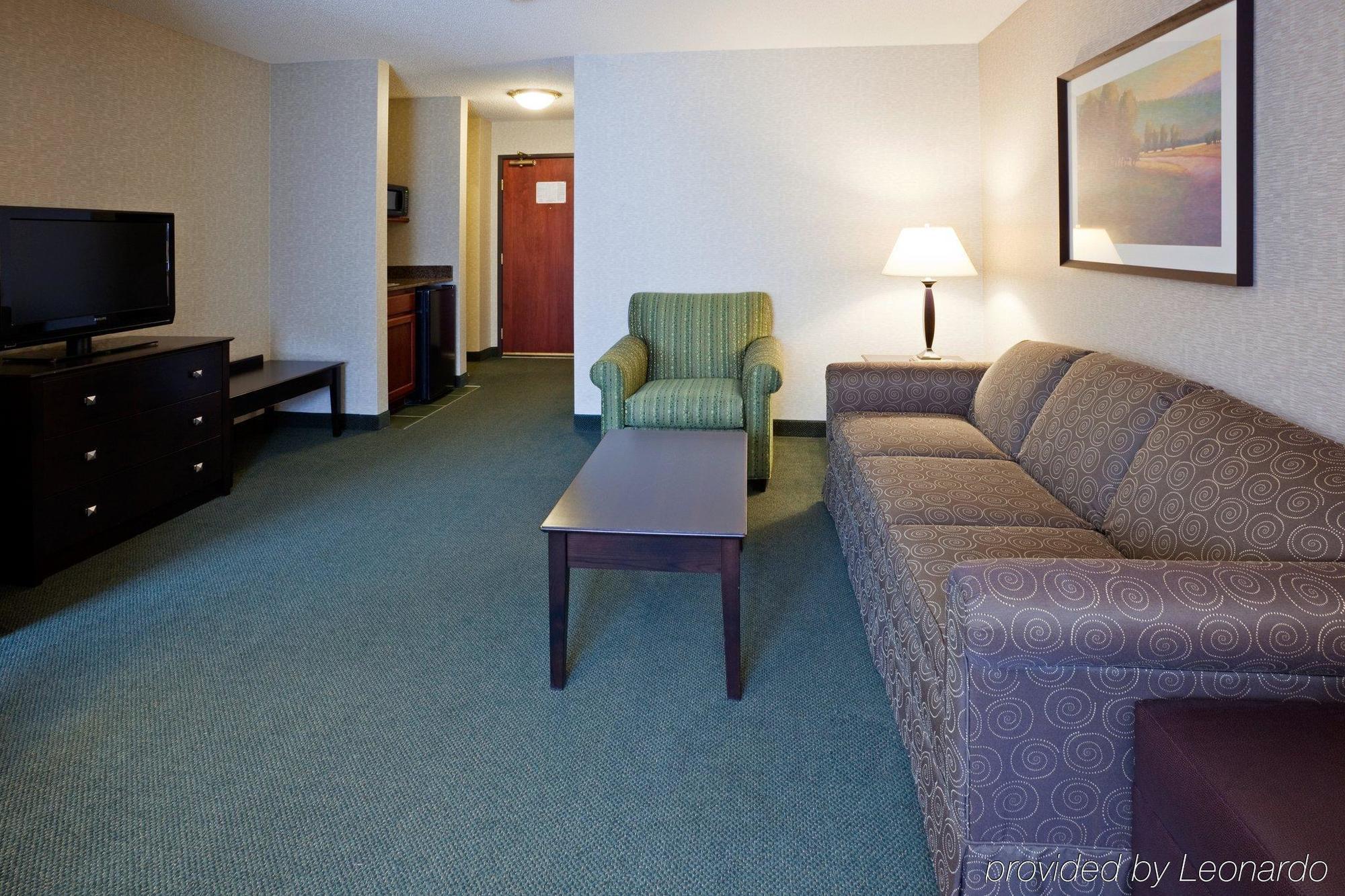 Express & Minneapolis-downtown Convention Center By Ihg 3*